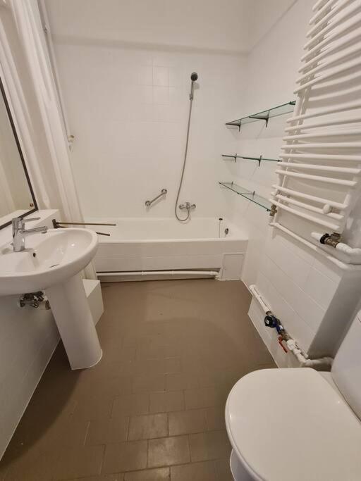 Fantastic Waw - O13 Room A Варшава Экстерьер фото